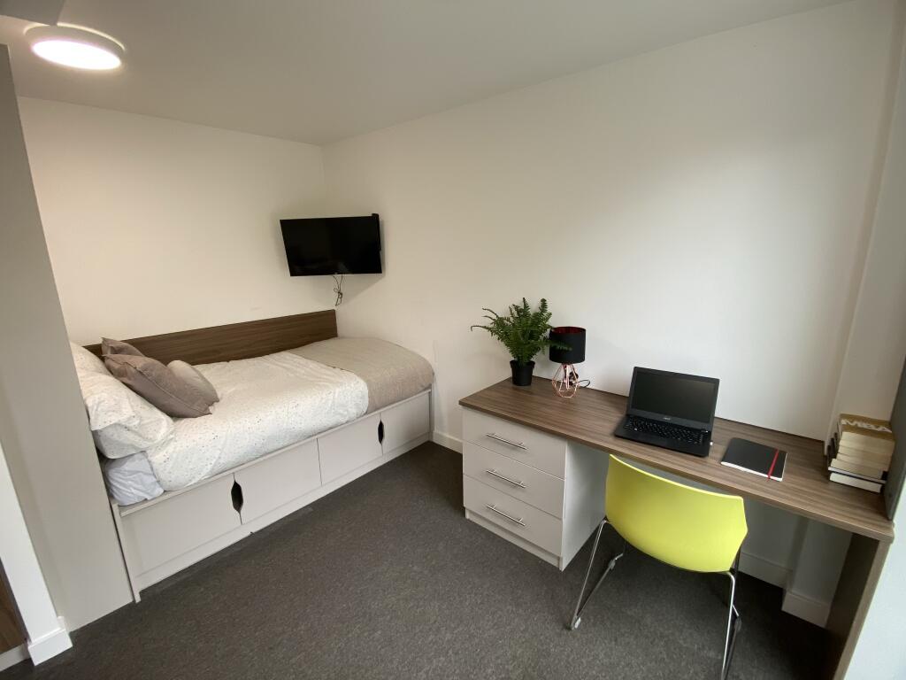 Additional image 2 of George Road - Premium Studio - 226304, Five Ways, West Midlands, B15