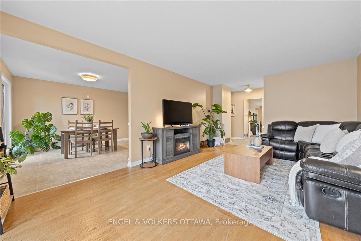 Additional image 6 of 1332 Henry Farm Drive, Ottawa, ON, K2C 2E4