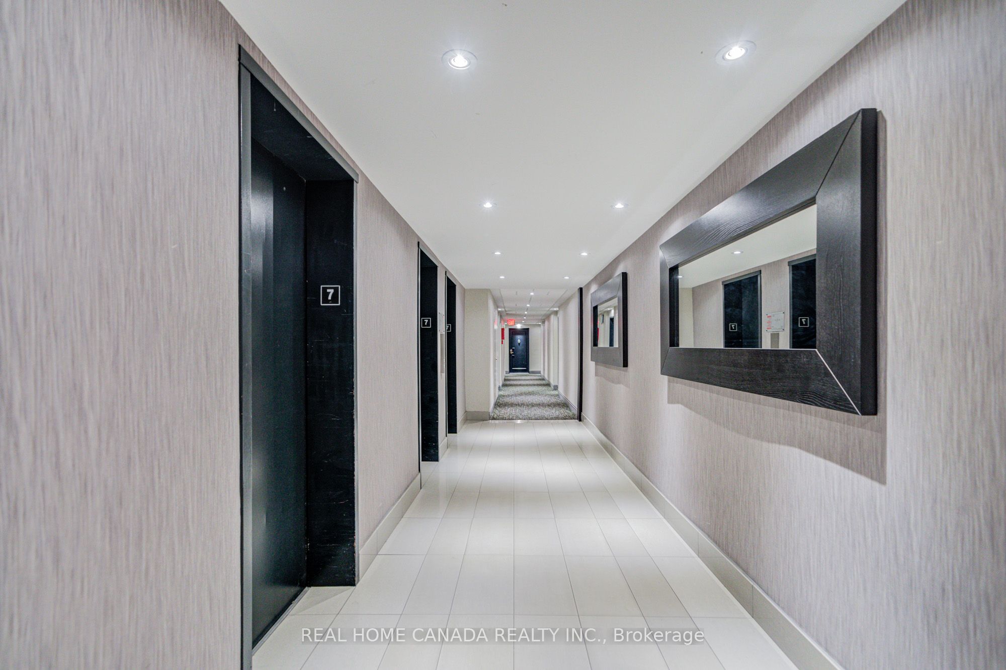 Additional image 5 of 708-1359 White Oaks Boulevard, Oakville, ON, L6H 2R8