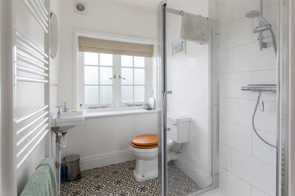 Additional image 22 of 4 bed property for saleBonchurch, Isle Of Wight PO38