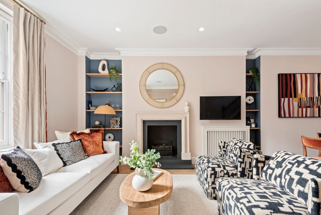 Additional image 2 of 4 bed terraced house for saleGlebe Place, London SW3