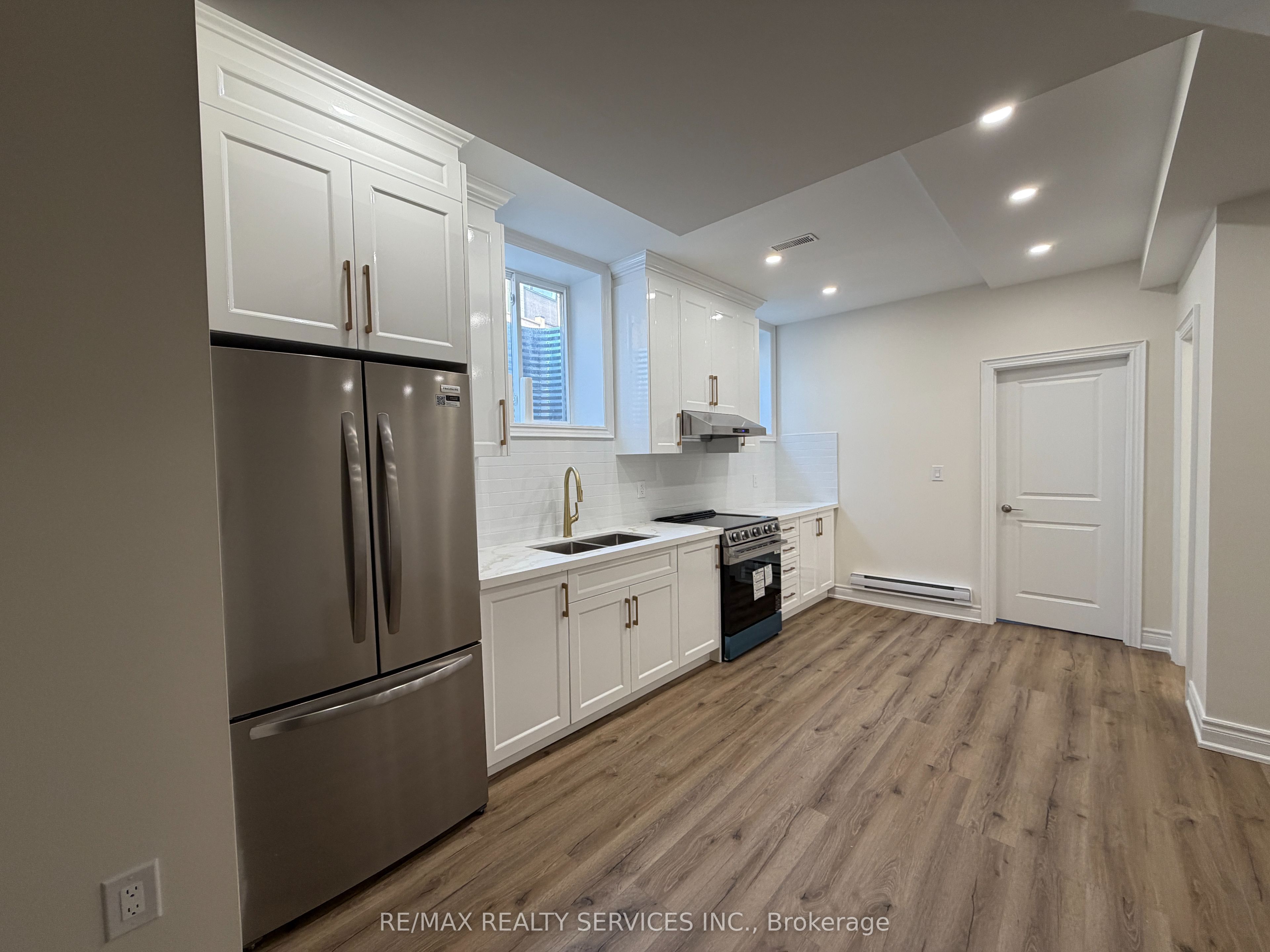 Additional image 3 of LOWER-3461 Mosley Gate, Oakville, ON, L6H 0Y8