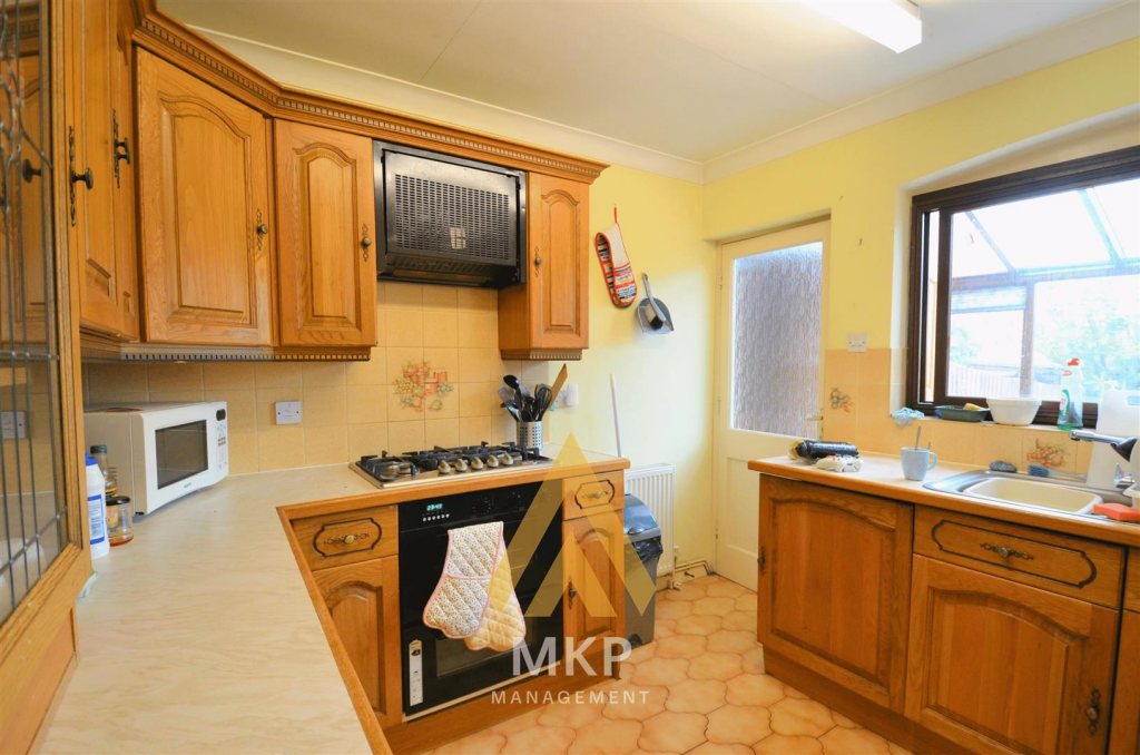 Poole Crescent, Harborne. 10mins walk to University of Birmingham