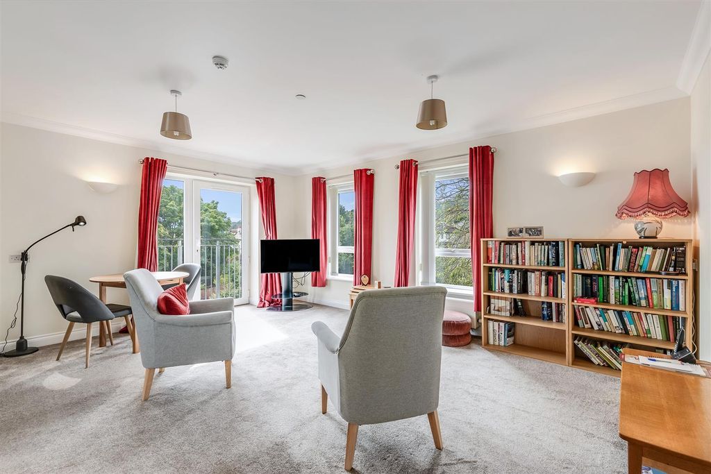 Additional image 2 of 1 bed flat for saleValley Drive, Ilkley LS29