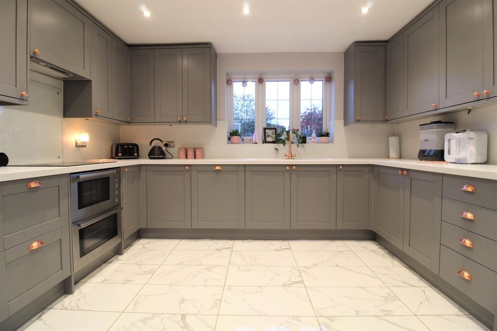 Additional image 6 of 4 bed detached house for saleEverton Road, Potton, Sandy SG19
