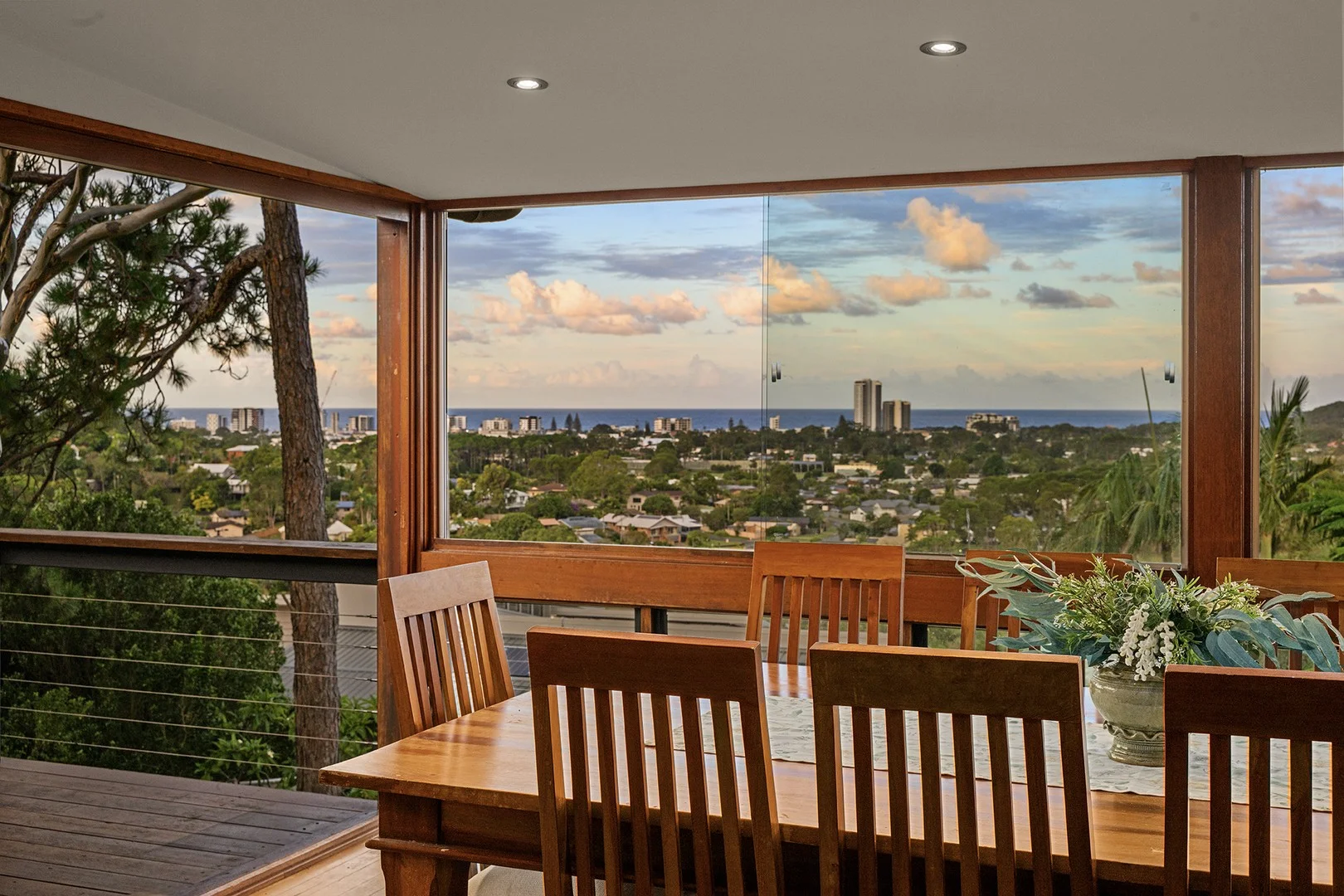 4 Bicton Court, Elanora QLD 4221