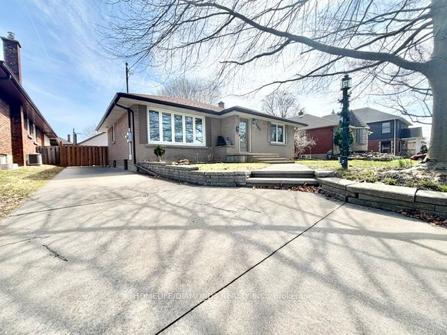 6902 Dell Avenue, Niagara Falls, ON, L2G 4V8