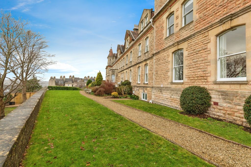 1 bed flat for saleLansdown Grove, Bath BA1 photo 2
