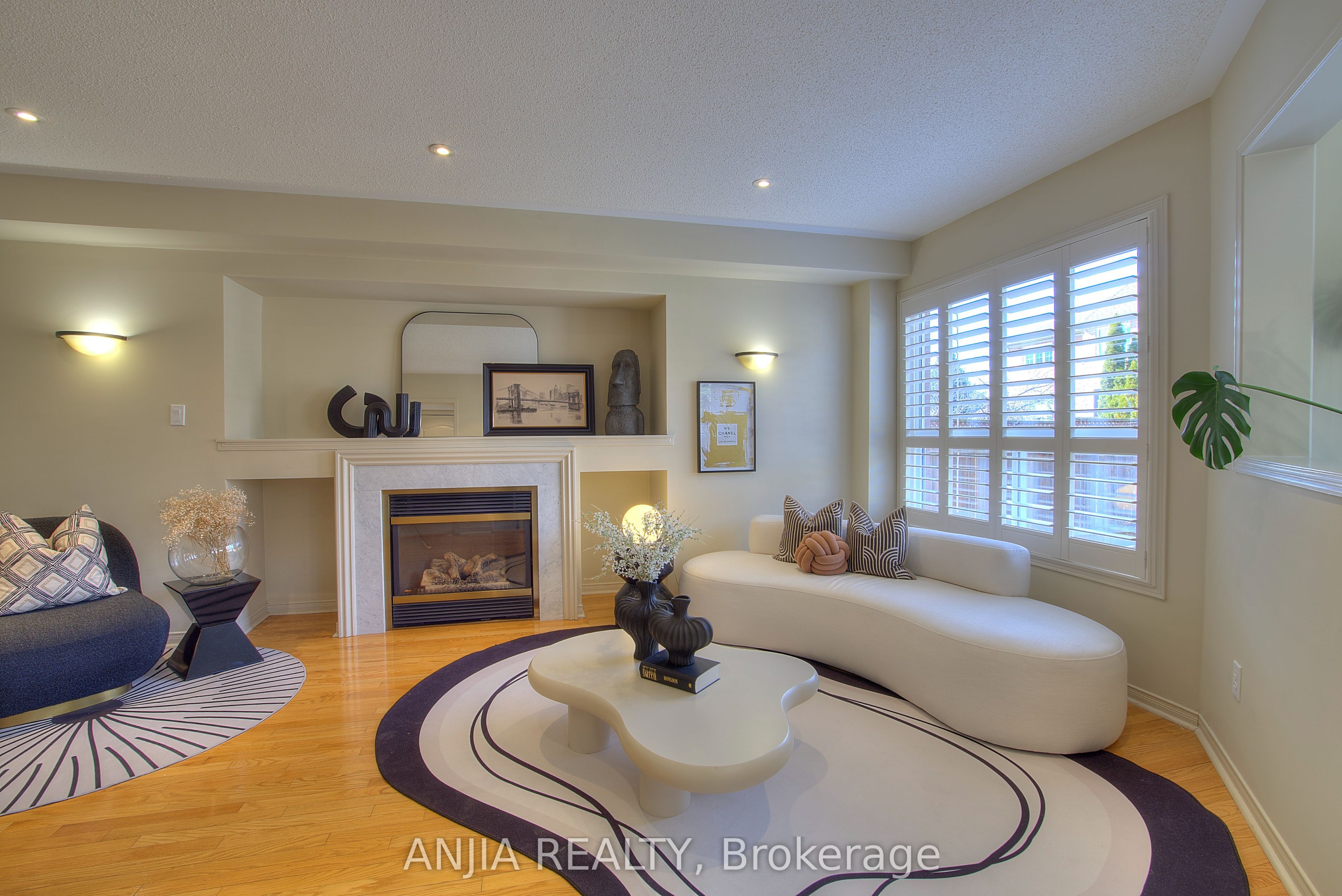 Additional image 3 of 8 Twin Streams Road, Whitby, ON, L1P 1P1