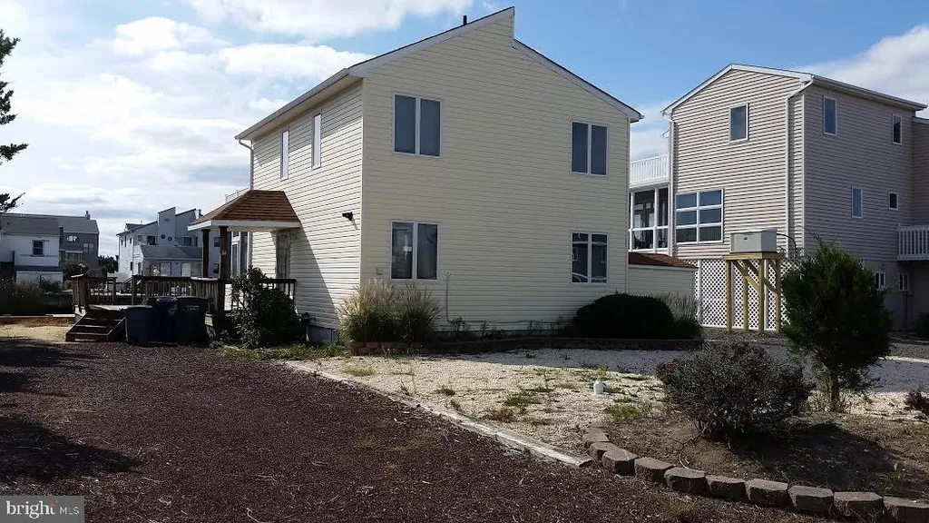 34 Kentucky Drive, Tuckerton, NJ 08087