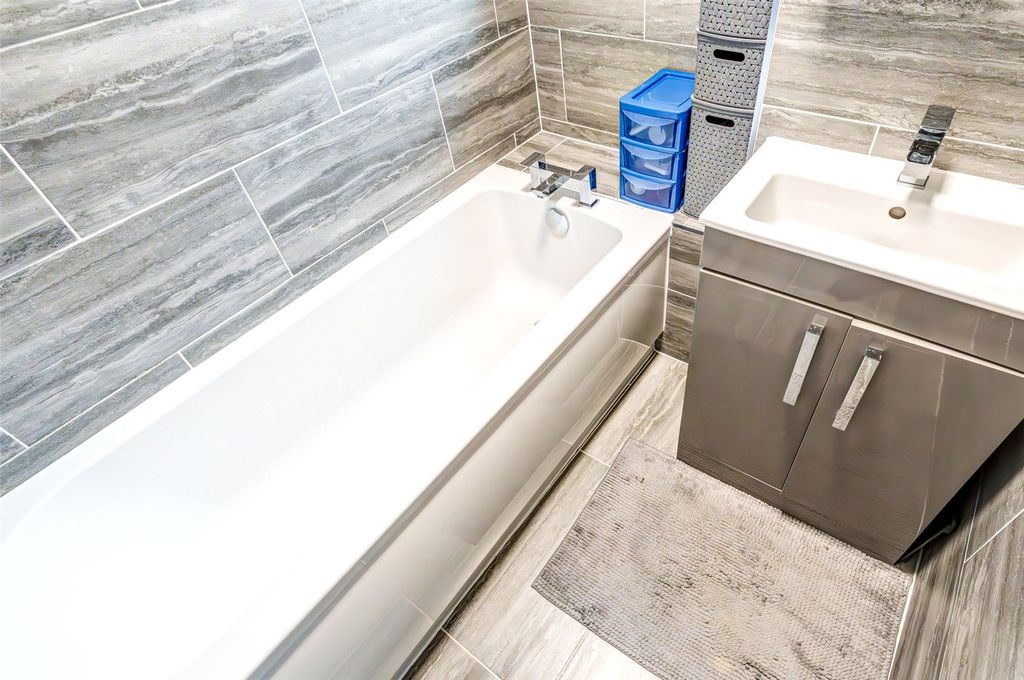 Additional image 8 of 2 bed flat for saleSunningdale Court, Jupps Lane, Goring-By-Sea, Worthing BN12