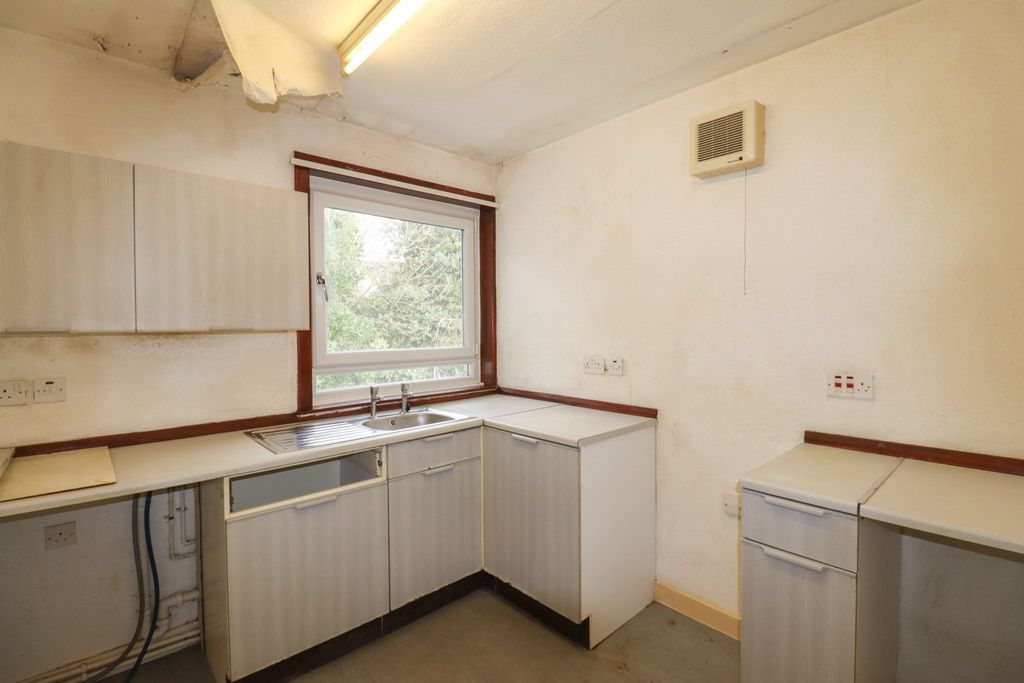 Additional image 4 of 1 bed flat for sale121D High Street, Dalbeattie DG5