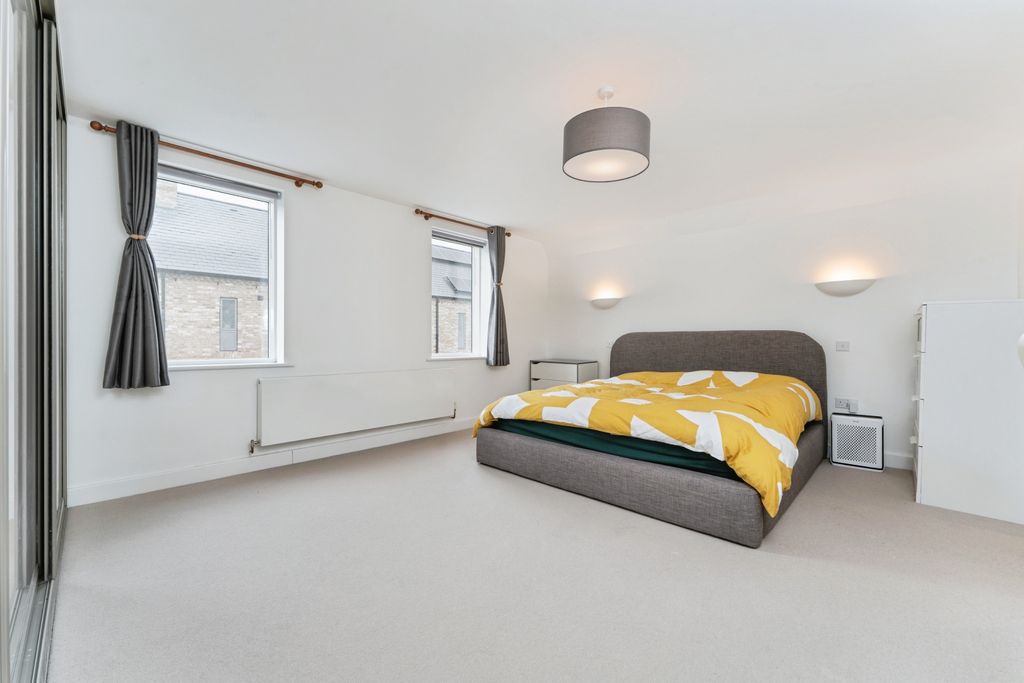 Additional image 13 of 4 bed semi-detached house for saleTurvill Place, Cambridge CB4