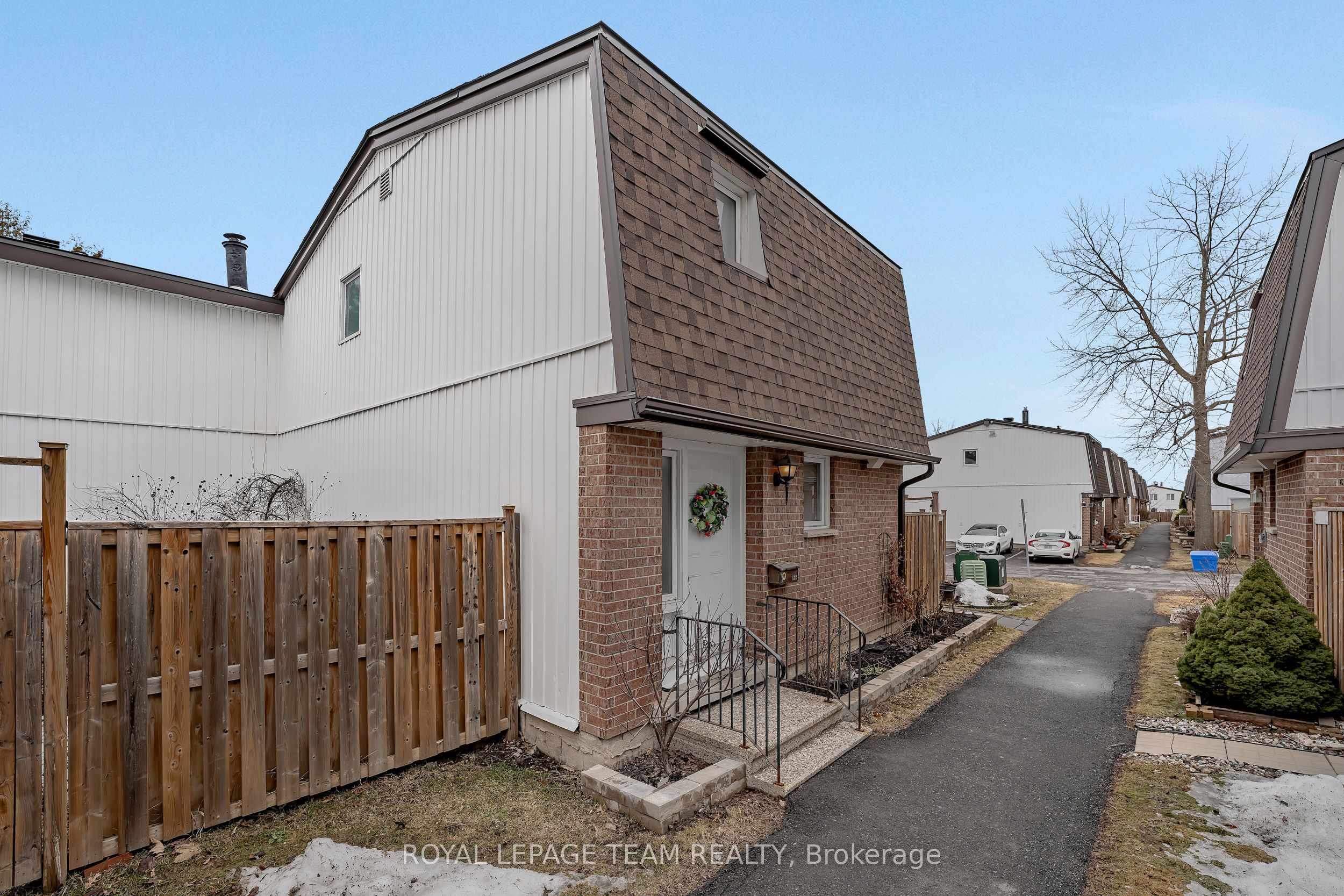 123-837 Eastvale Drive, Ottawa, ON, K1J 7T5