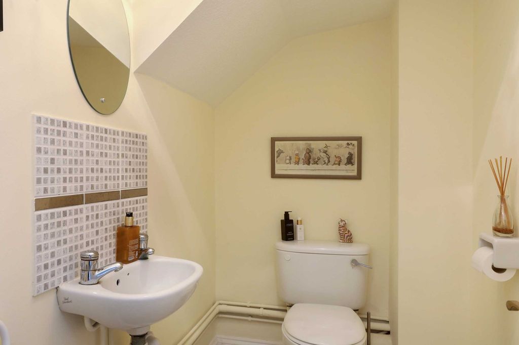 Additional image 5 of 3 bed terraced house for saleHubert Day Close, Beaconsfield, Buckinghamshire HP9