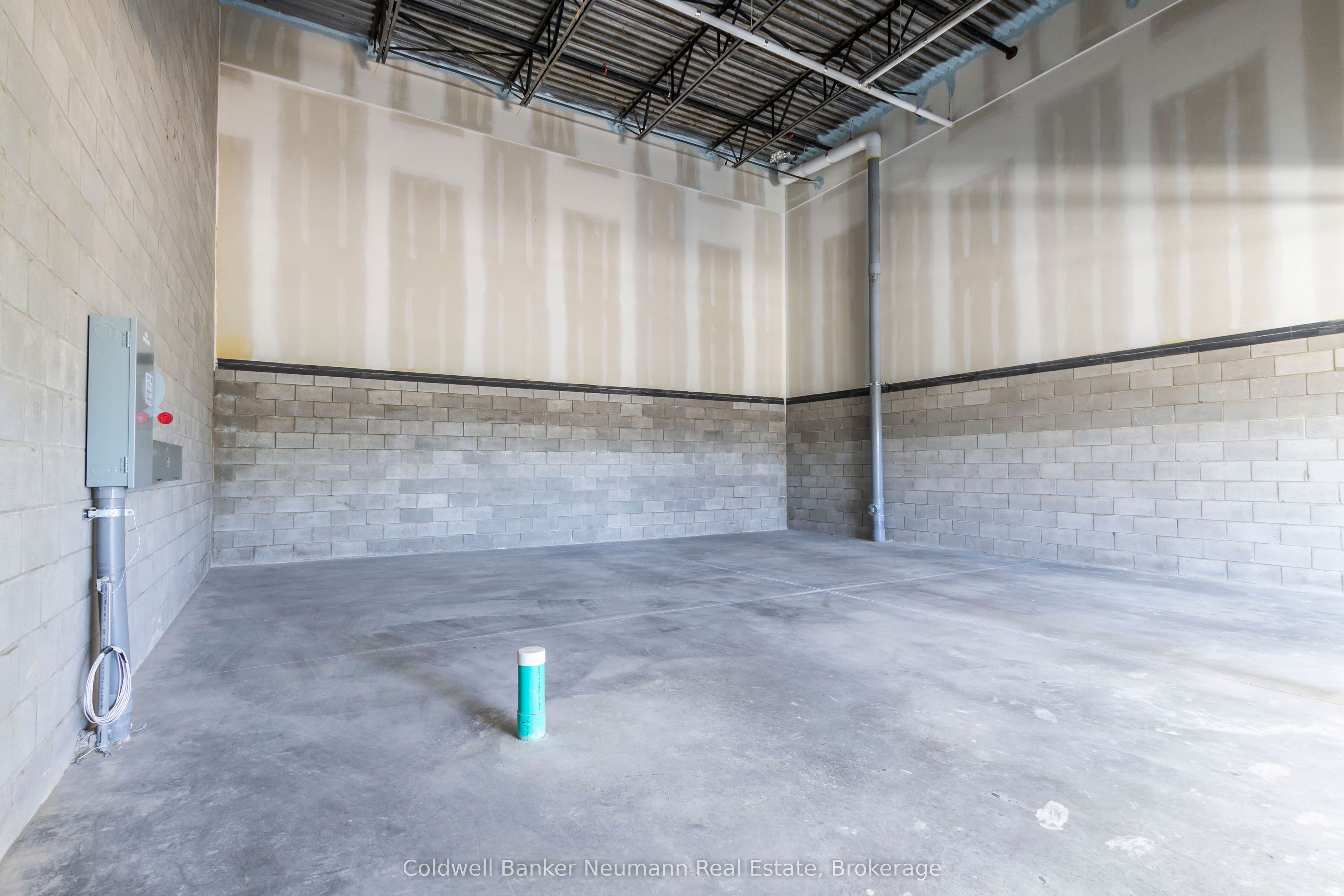 Additional image 6 of 26 LOWER-589 Hanlon Creek Boulevard, Guelph, ON, N1C 0A1