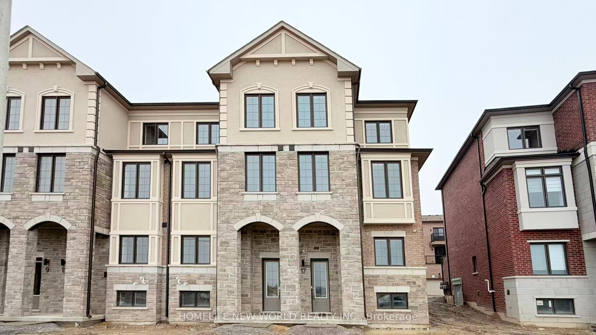 17 Bullata Lane, Richmond Hill, ON, L4B 0J7