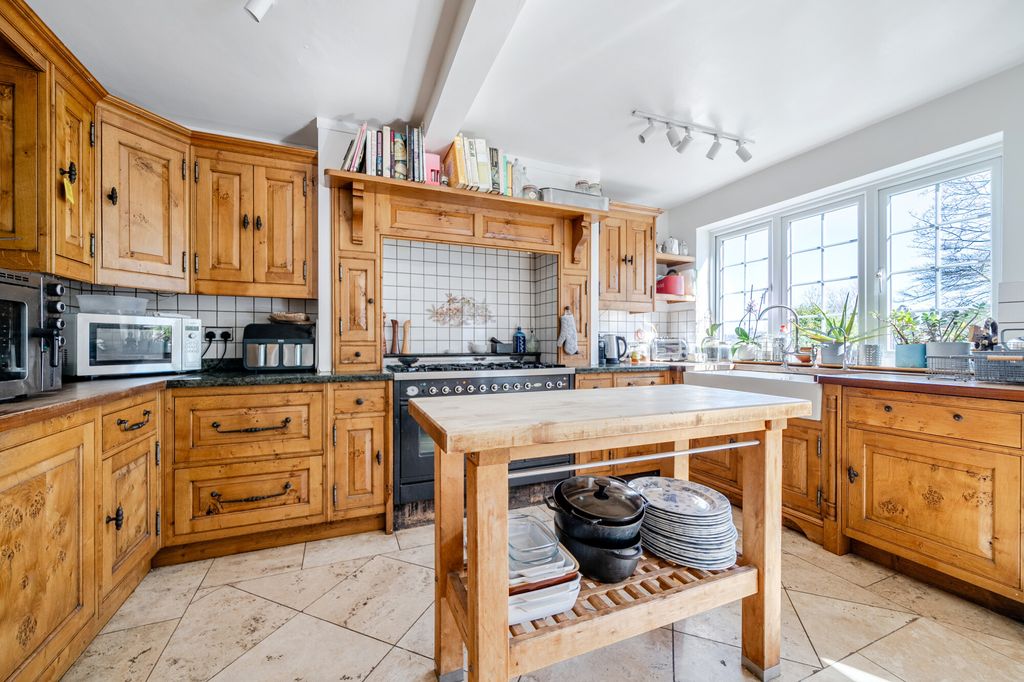 Additional image 5 of 6 bed detached house for saleLyonsdown Avenue, New Barnet EN5