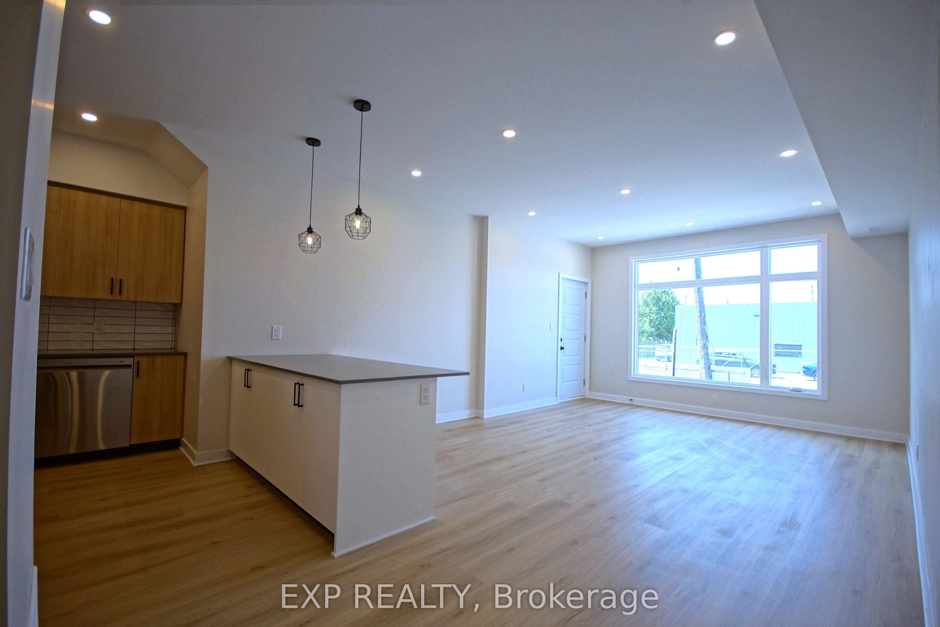 1353 Gosset Street, Ottawa, ON, K1B 3P6