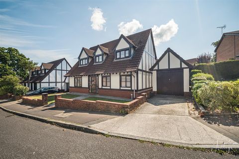 Llwynderw Close, West Cross, Swansea SA3