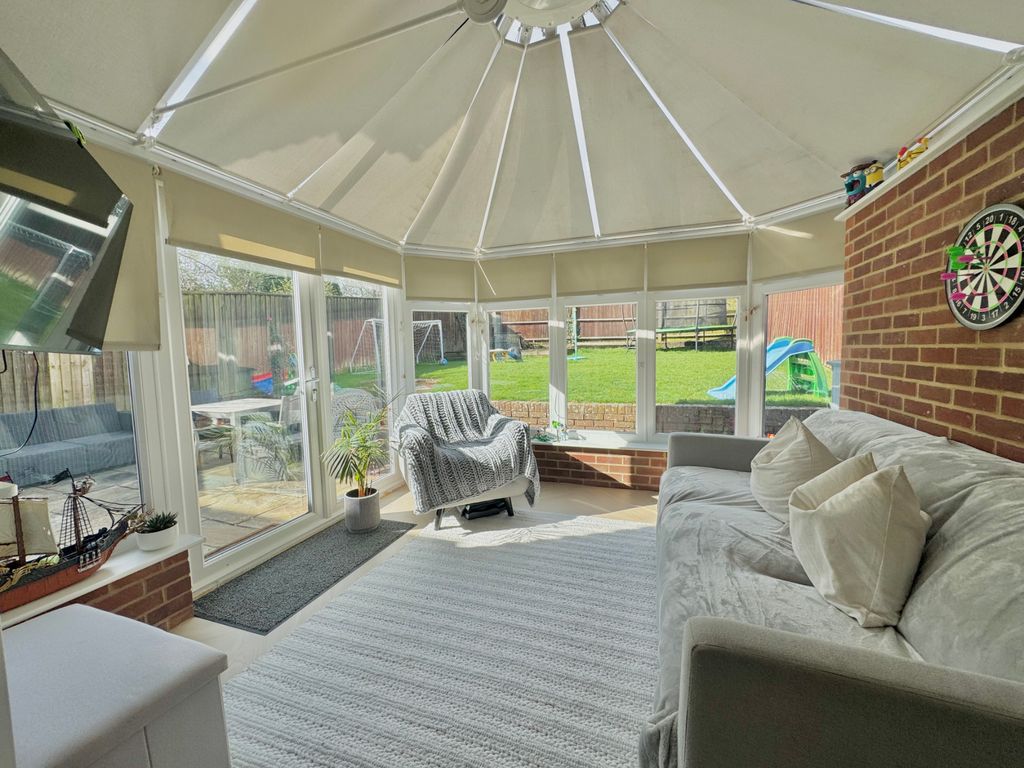 Additional image 5 of 4 bed detached house for saleSamber Close, Lymington SO41