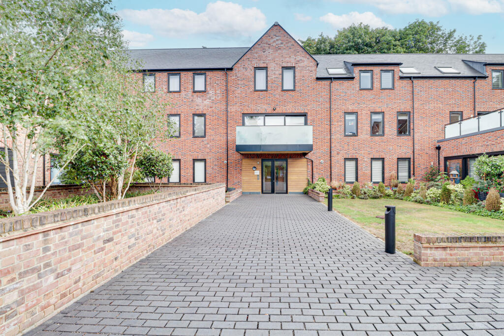 Gibbs Close, Harpenden, AL5