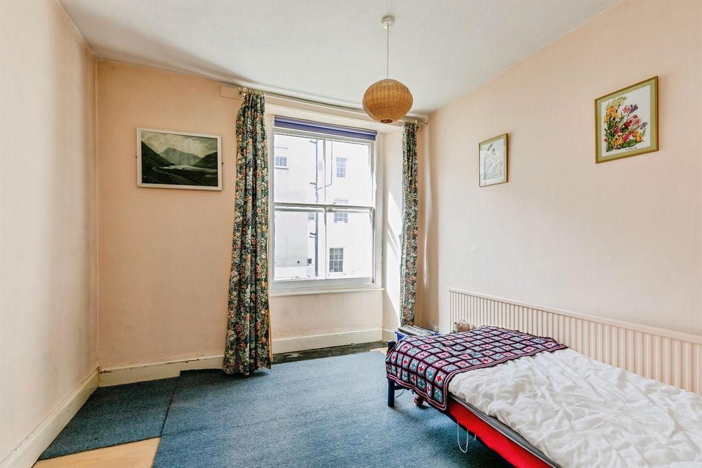 Additional image 14 of 5 bed semi-detached house for saleClifton Park Road, Bristol BS8