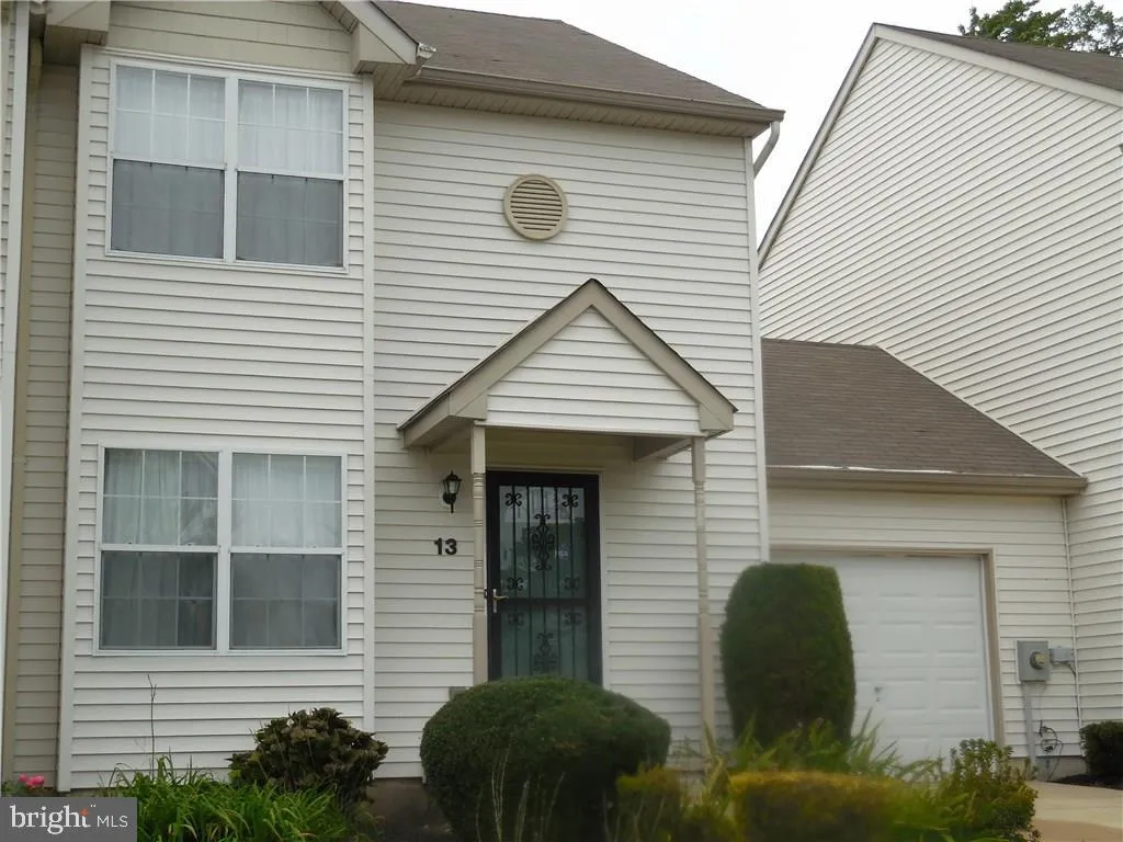 13 Pebble Beach Lane, Tuckerton, NJ 08087