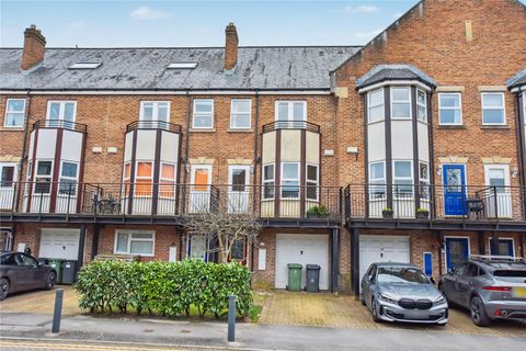 Thornbury Avenue, Far Headingley, Leeds LS16