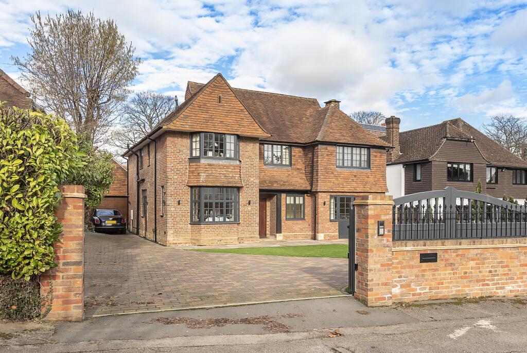 Kirkdale Road, Harpenden, AL5