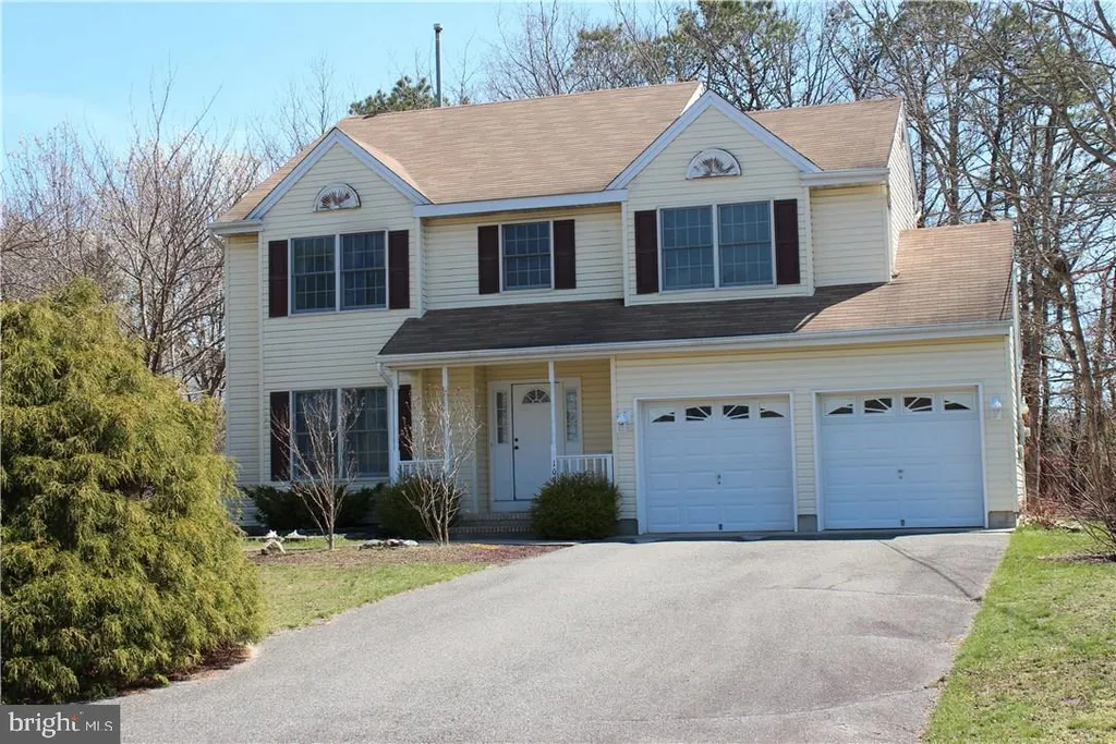 109 Crown Court, Manahawkin, NJ 08050