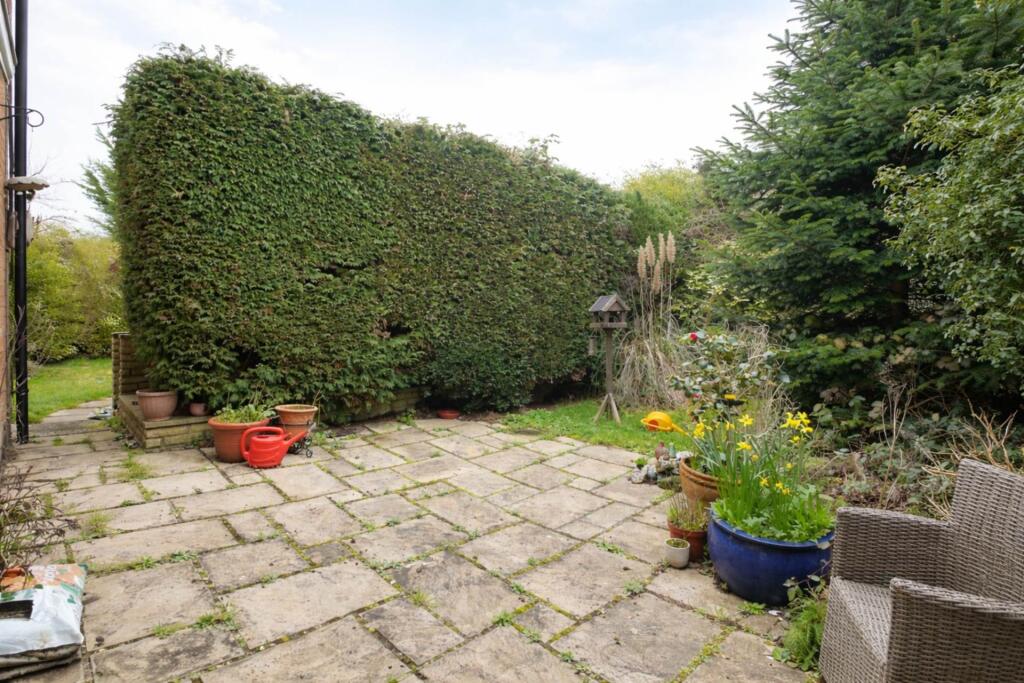 Additional image 6 of Knolles Crescent, Welham Green