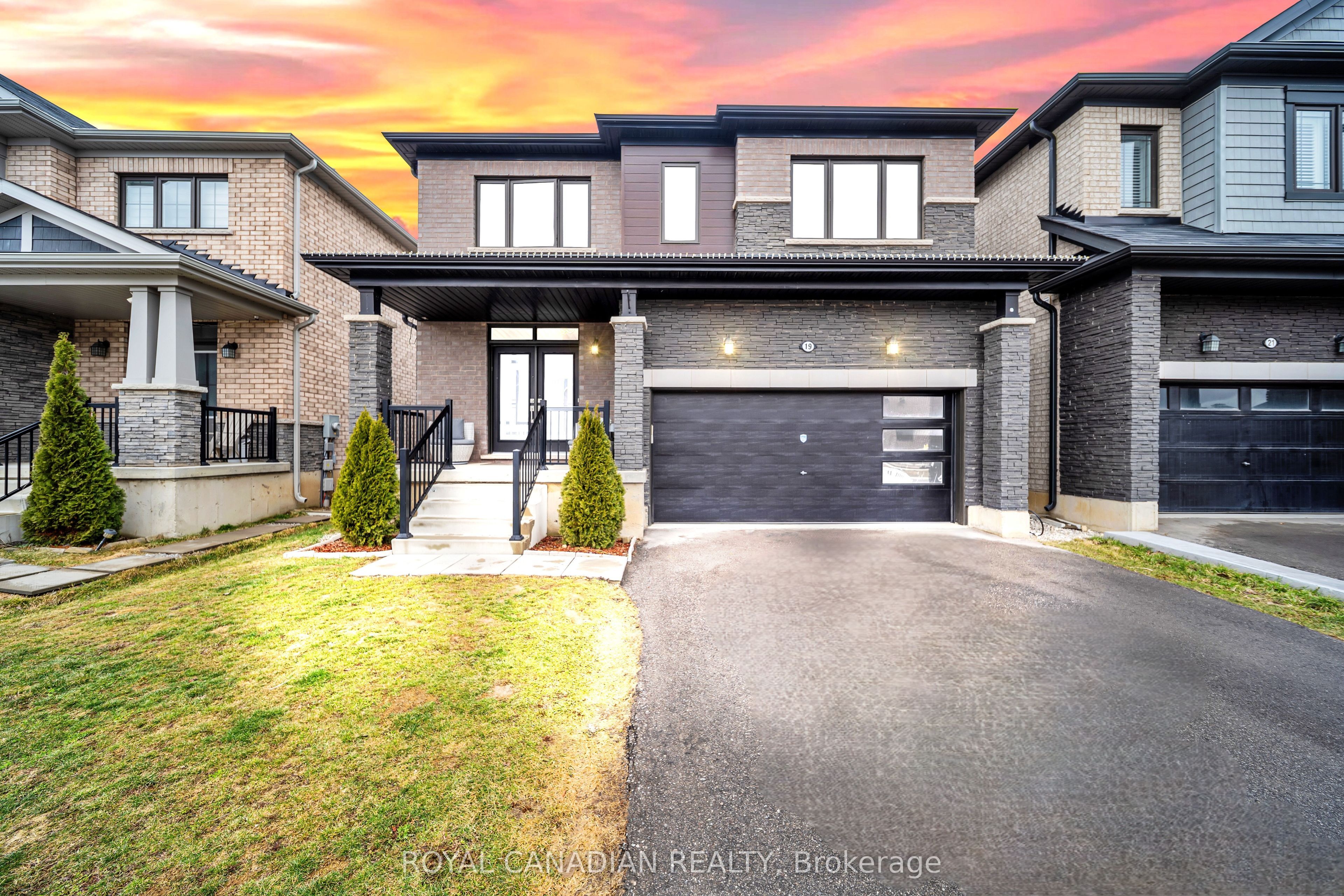 Additional image 3 of 19 Richard William Drive, Haldimand, ON, N3W 0C5