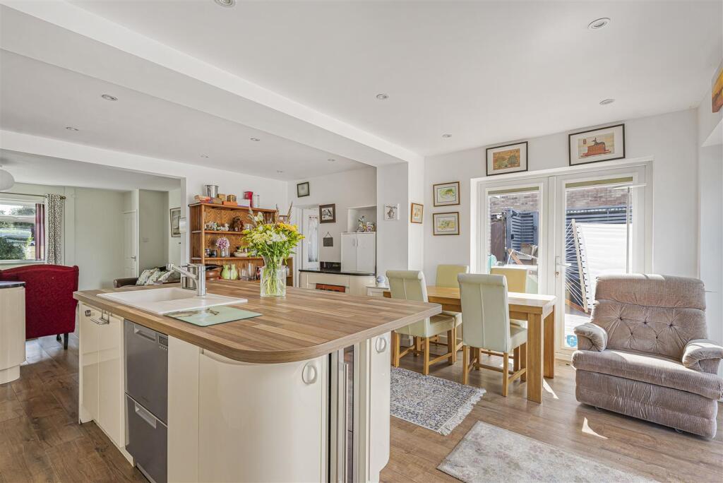 Additional image 5 of Two Oaks Drive, Welwyn