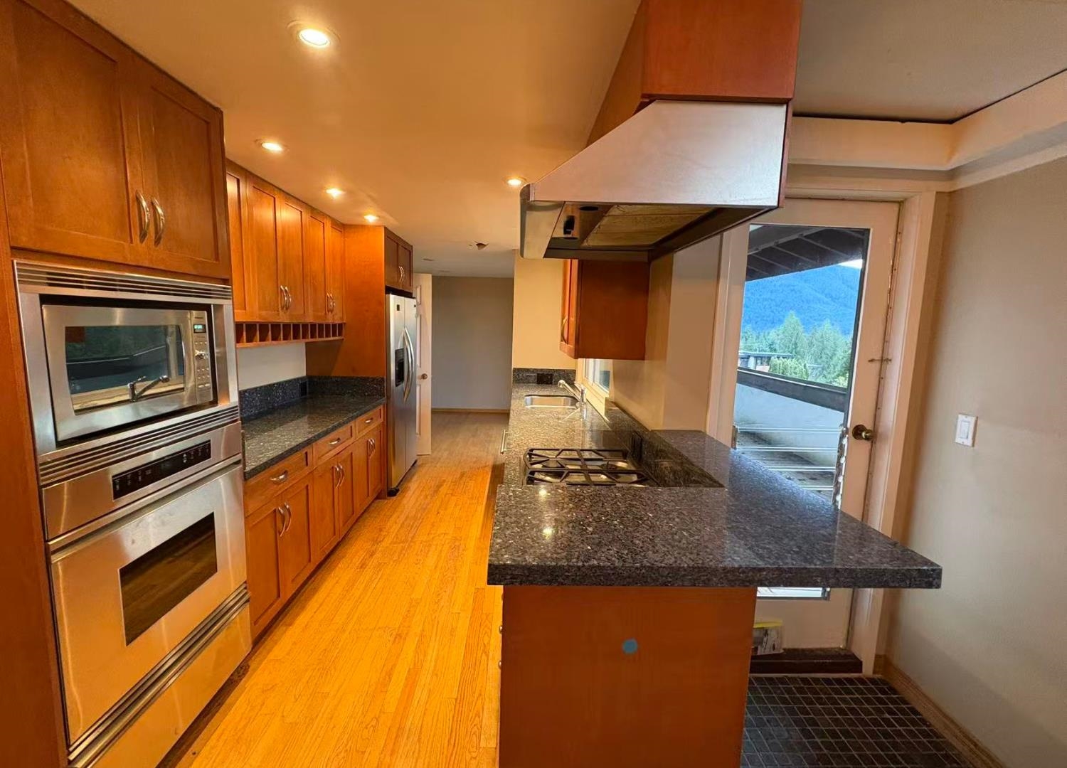 Additional image 3 of 657 Andover Place, West Vancouver, BC, V7S 1Y6