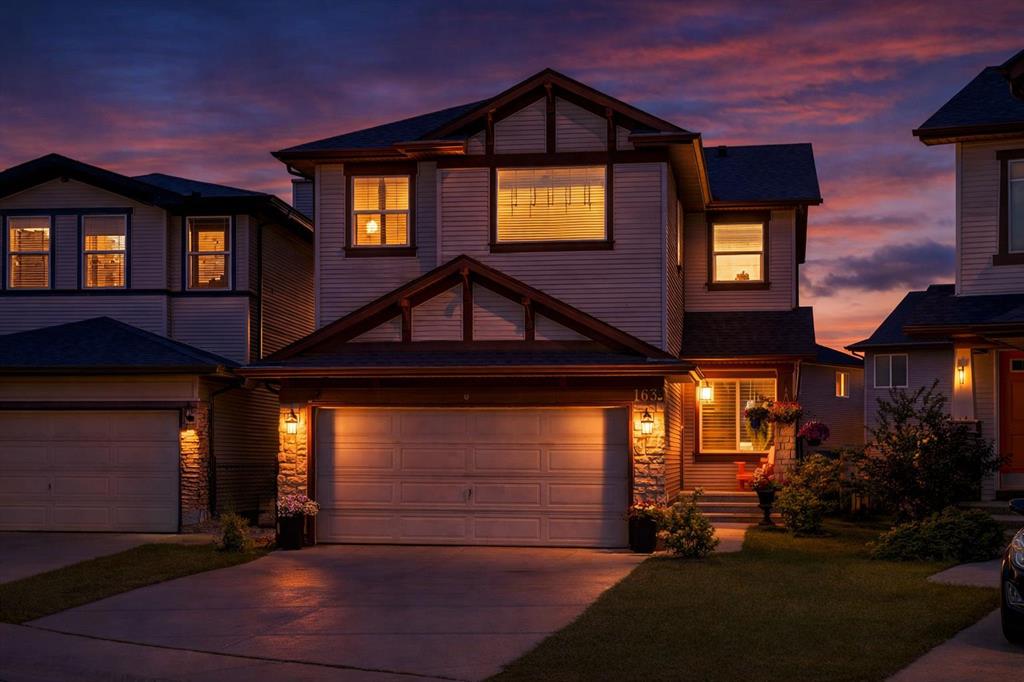 Additional image 2 of 163 Cougarstone Court SW, Calgary, AB, T3H 5R4
