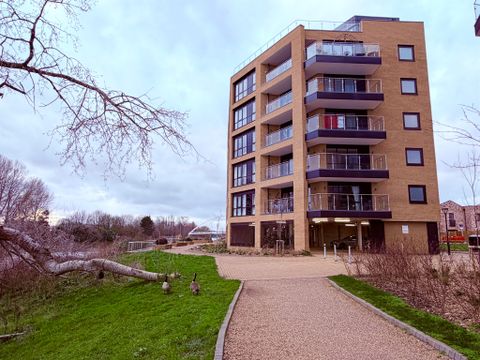 Trent Lane, Nottingham NG2