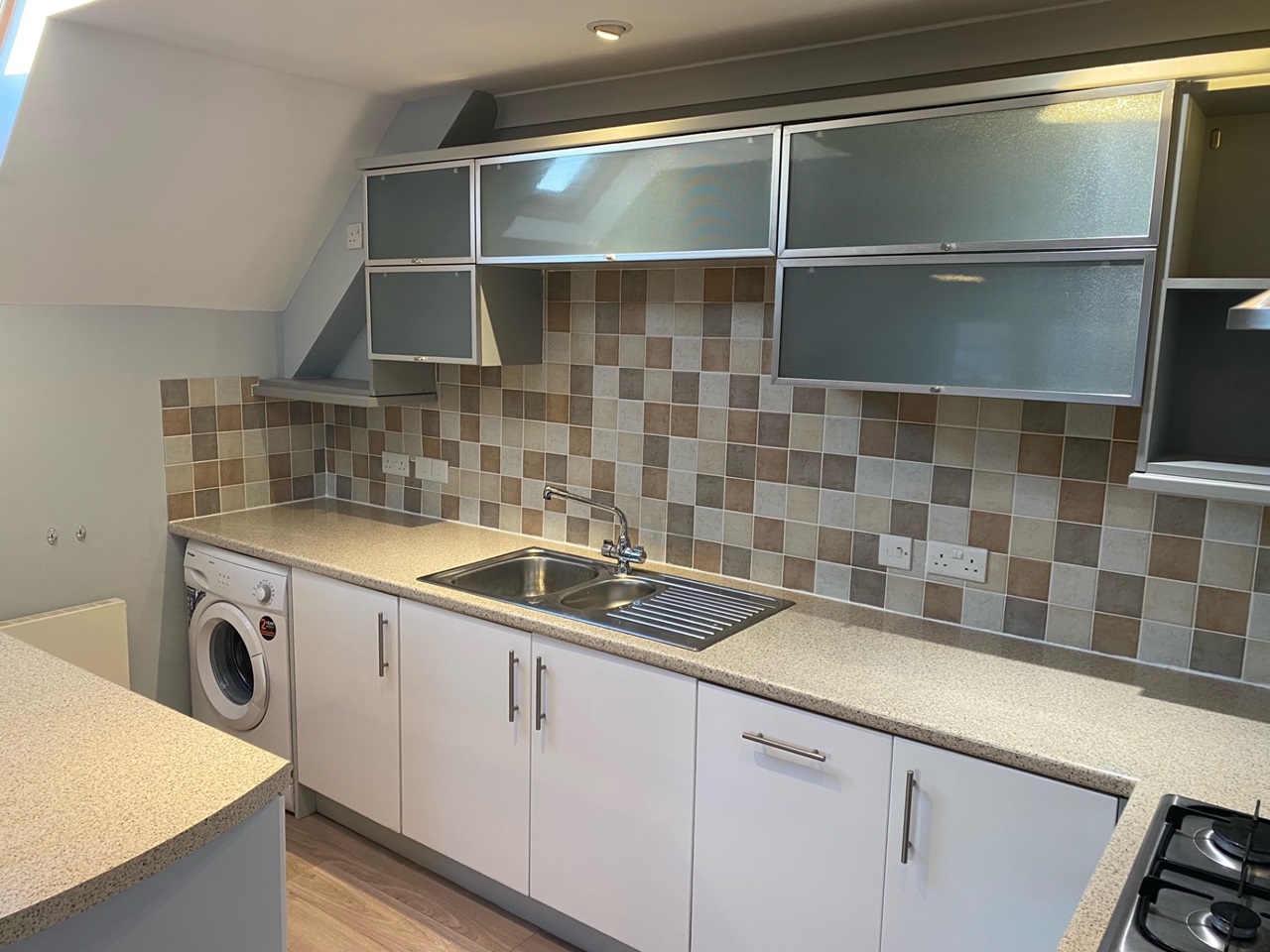 1 Bed Flat, Castleton Court, LS16, N1 7GU photo 5
