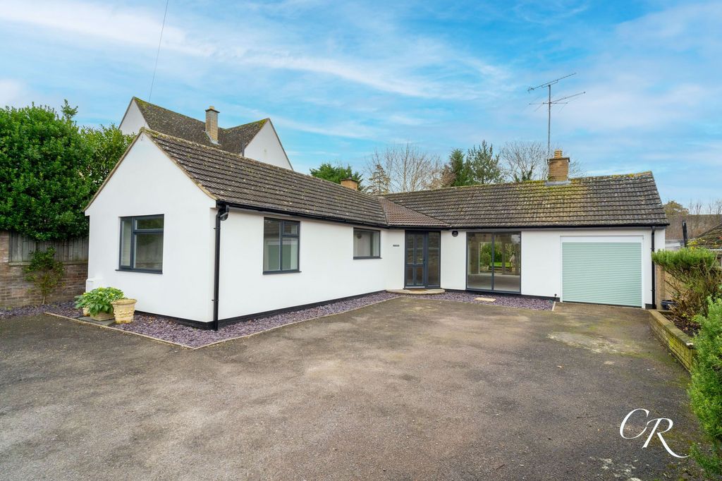 4 bed detached bungalow for saleSoutham Lane, Southam GL52