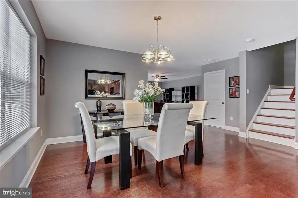 10 Wiley Way, Toms River, NJ 08757
