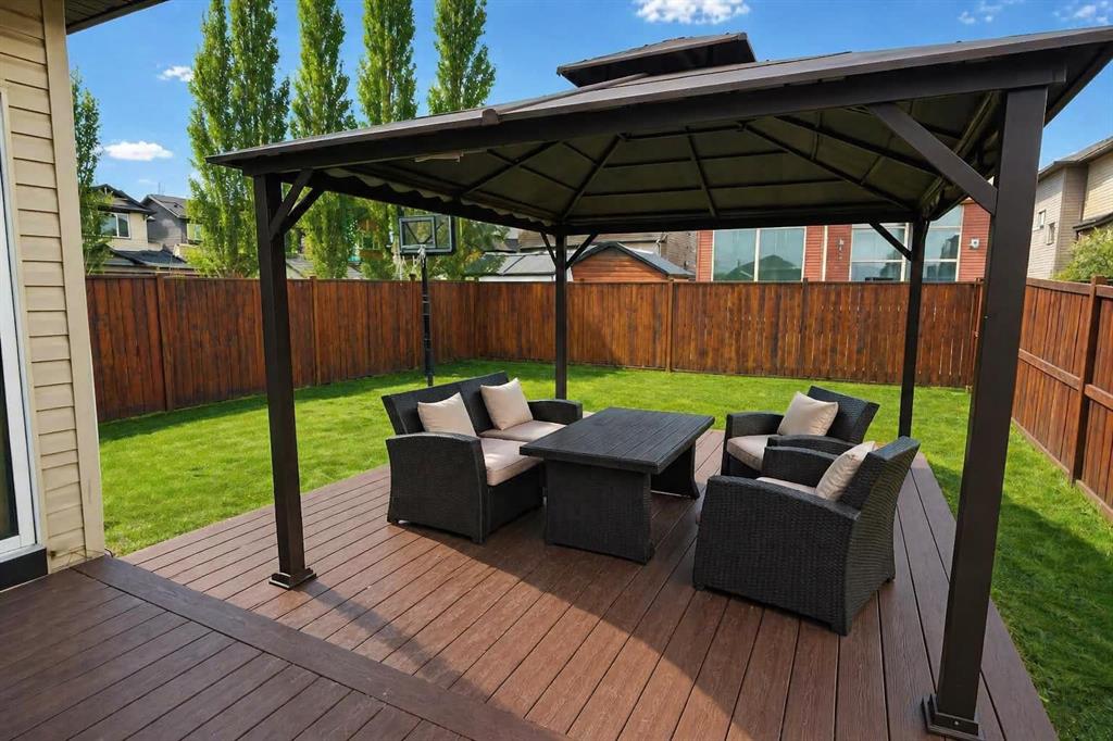 Additional image 3 of 1580 New Brighton Drive SE, Calgary, AB, T2Z 0P8