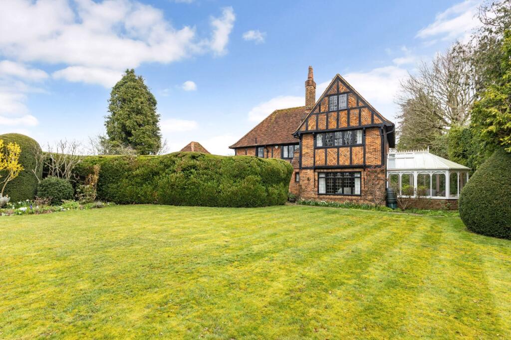 Additional image 11 of Oakhurst Avenue, Harpenden, Hertfordshire