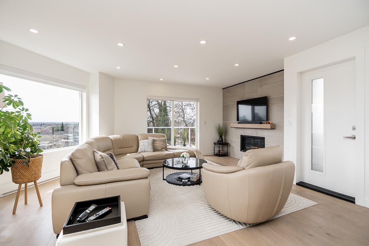 Additional image 5 of 397 Delta Avenue, Burnaby, BC, V5B 3C7
