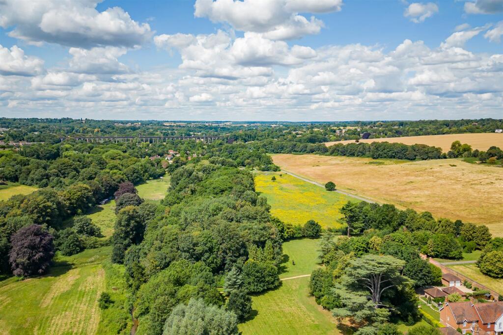 Additional image 25 of Tewin Water, Welwyn