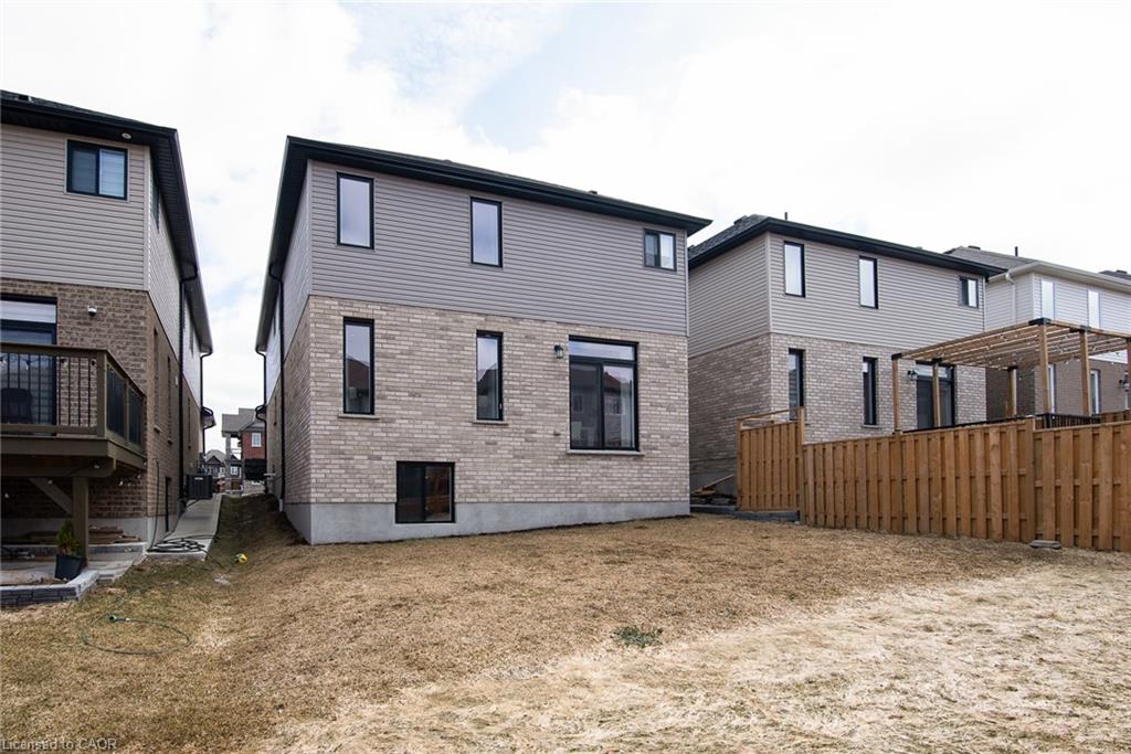 Additional image 6 of 346 Chokecherry Crescent, Waterloo, ON, N2V 0H1