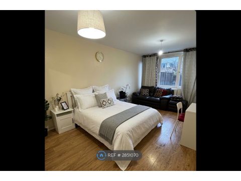 Dunsterville Way, London SE1, Room to rent