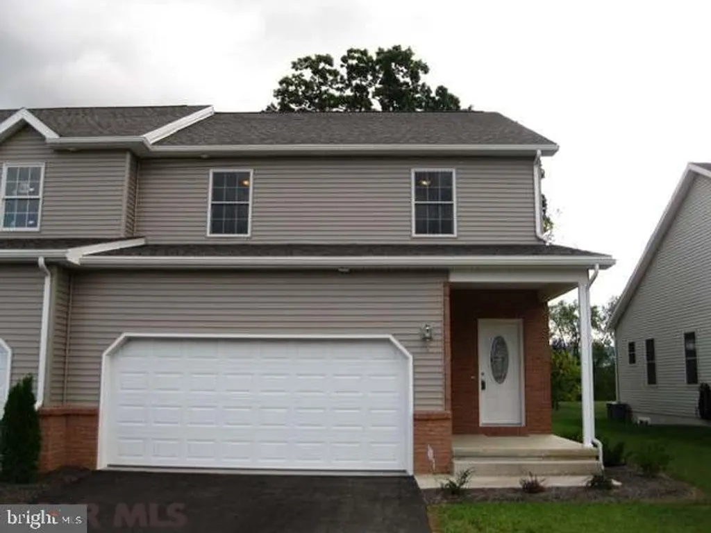 142 Rosewood Cove, Bellefonte, PA 16823
