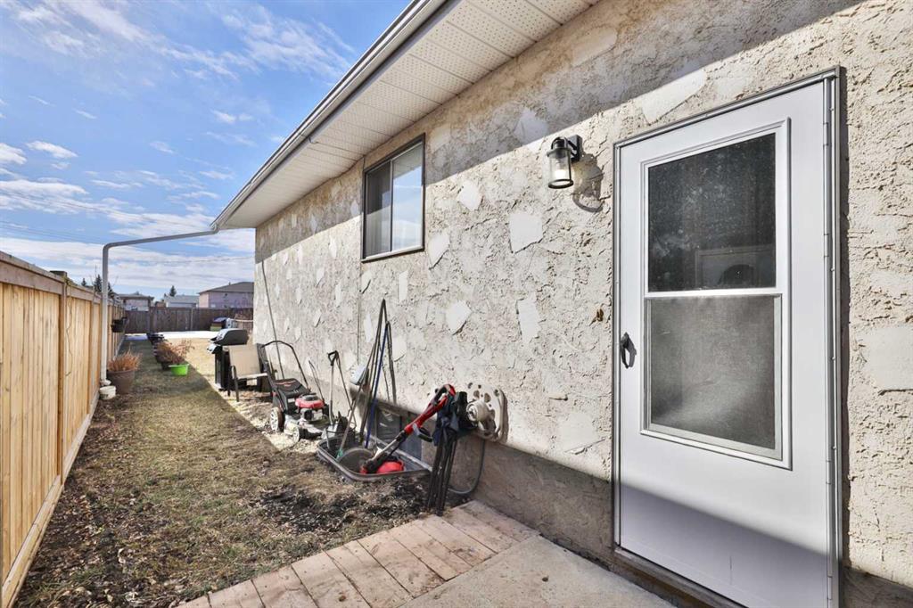 Additional image 3 of 6403B 49 Avenue, Camrose, AB, T4V 0P6