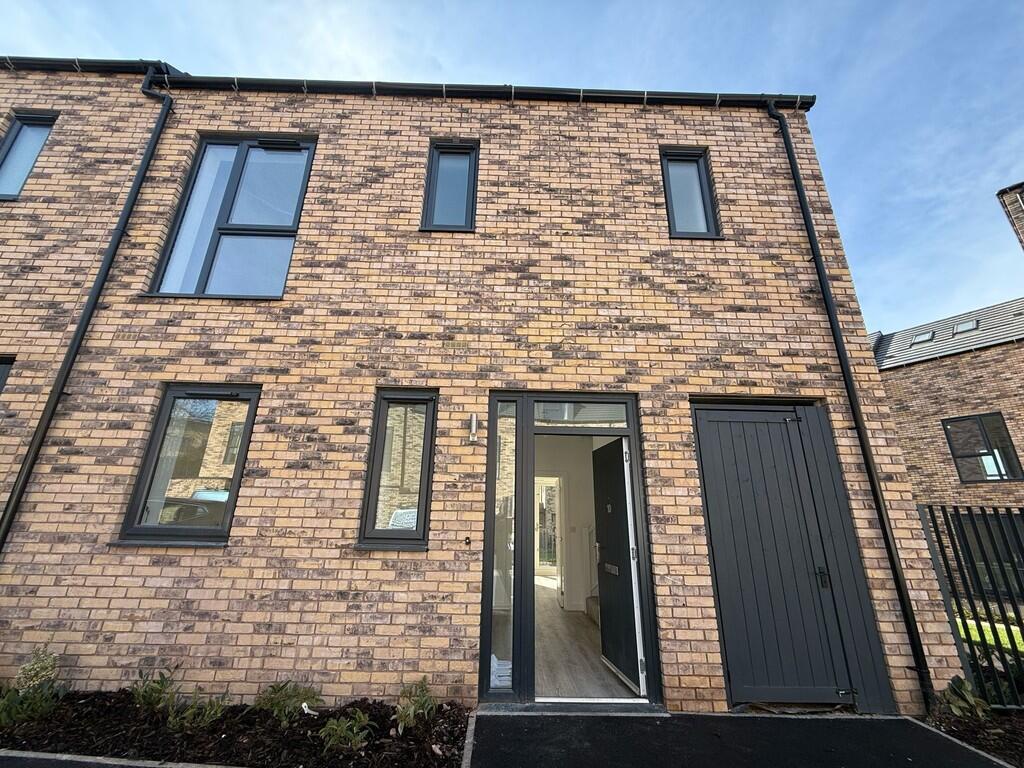 Belgrave Village photo 2