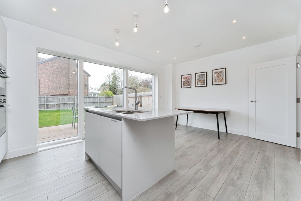 Additional image 6 of 4 bed semi-detached house for saleTurvill Place, Cambridge CB4